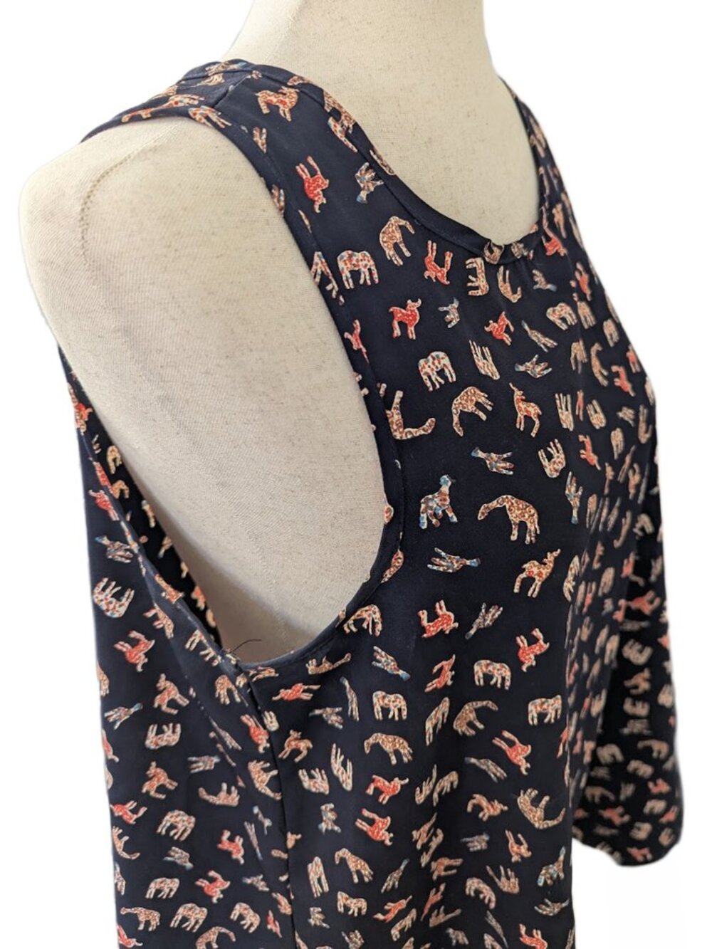 Kaileigh Animal Print Navy Blue Sleeveless Blouse - Picture 3 of 10